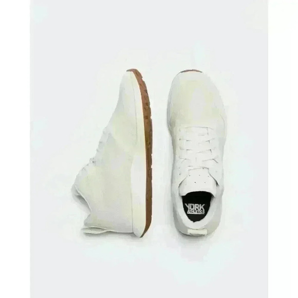 YORK ATHLETICS THE HENRY MID TRAINER IN BONE/GUM WOMEN 7 / EU 37.5 New in Box!